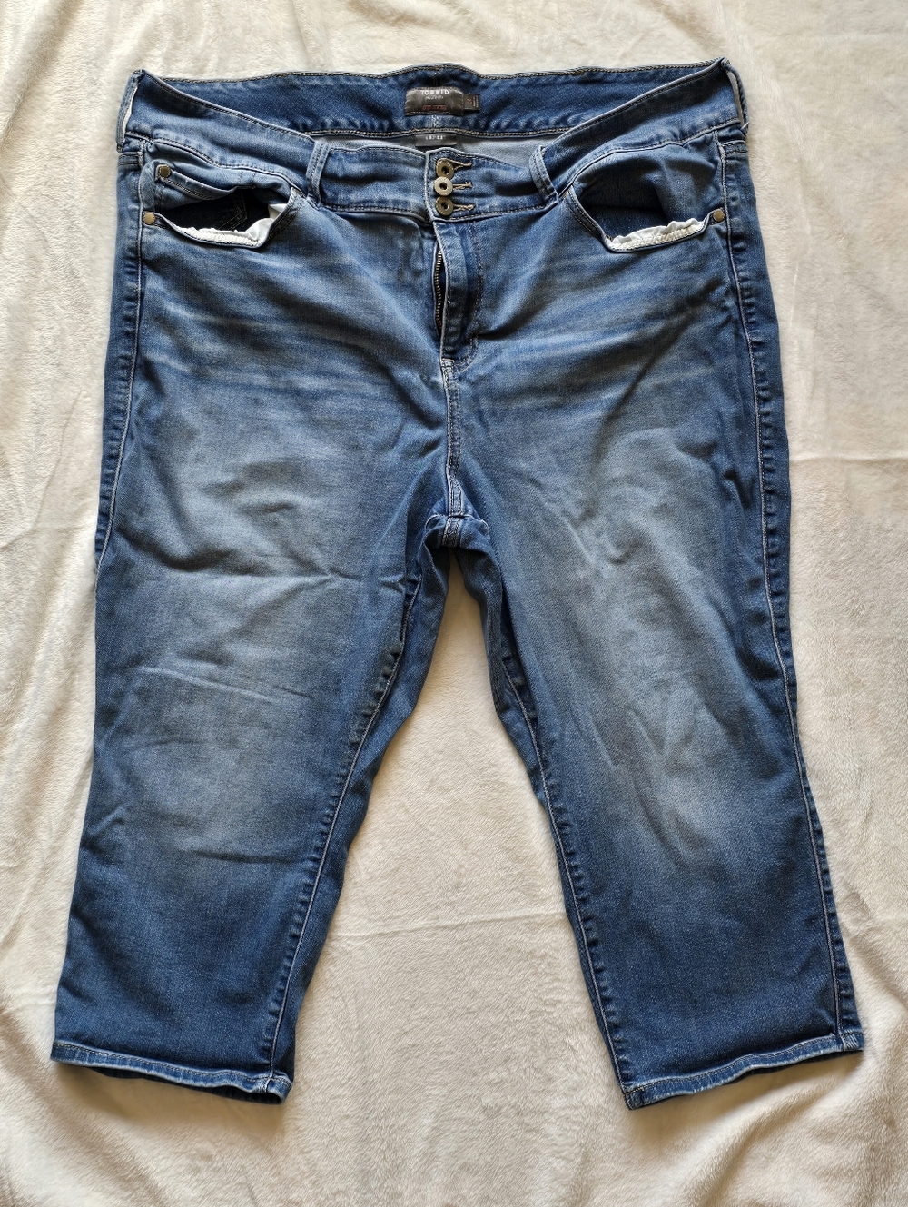 Torrid Super Soft Crop Jegging Women’s Plus Size 24